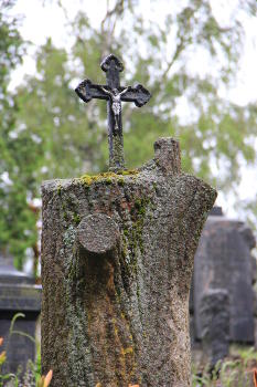 Krzyż - Cmentarz na Rosssie