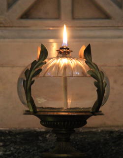 Lampa Oliwna - Bazylika Św. Piotra za murami
