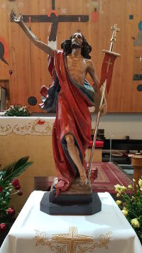 Figura Chrystusa Zmartwychwstałego - Parafia Azory